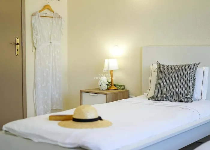 Girassol - By Dalma Portuguesa Βίλα Αλμπουφέιρα