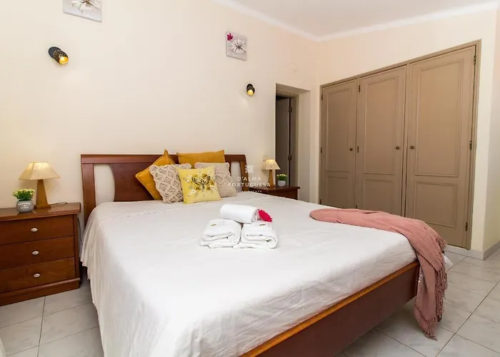 Villa Girassol - By Dalma Portuguesa