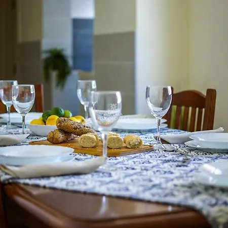 Girassol - By Dalma Portuguesa Villa